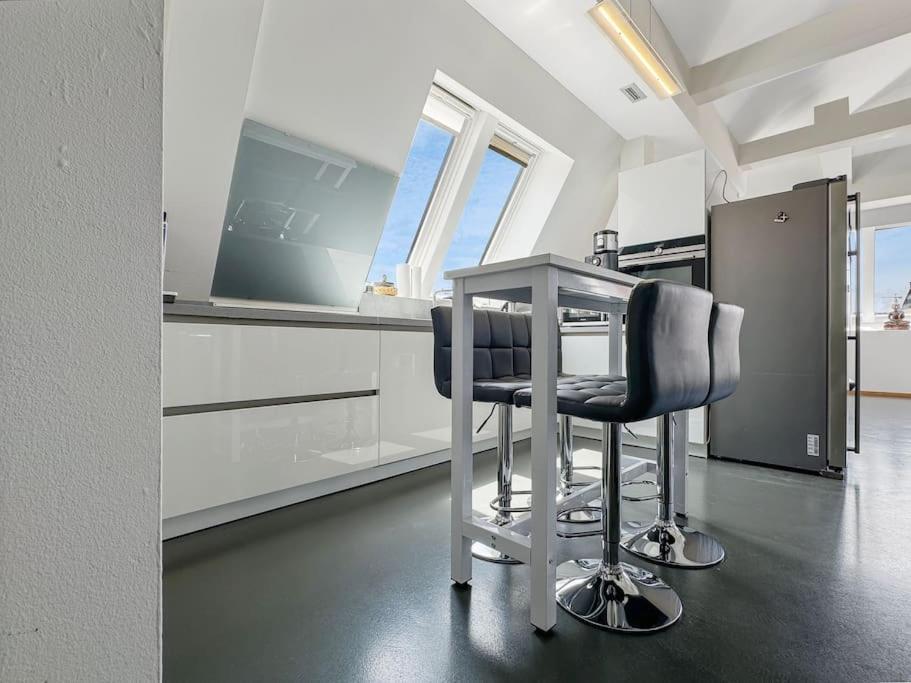 6 Zimmer Maisonette-Penthouse Pool Dachterrasse Luxus Мюнхен Екстериор снимка