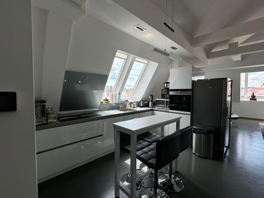 6 Zimmer Maisonette-Penthouse Pool Dachterrasse Luxus Мюнхен Екстериор снимка