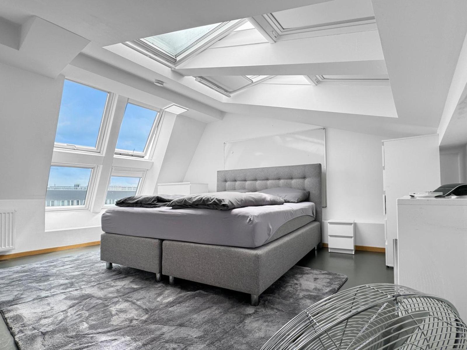 6 Zimmer Maisonette-Penthouse Pool Dachterrasse Luxus Мюнхен Екстериор снимка